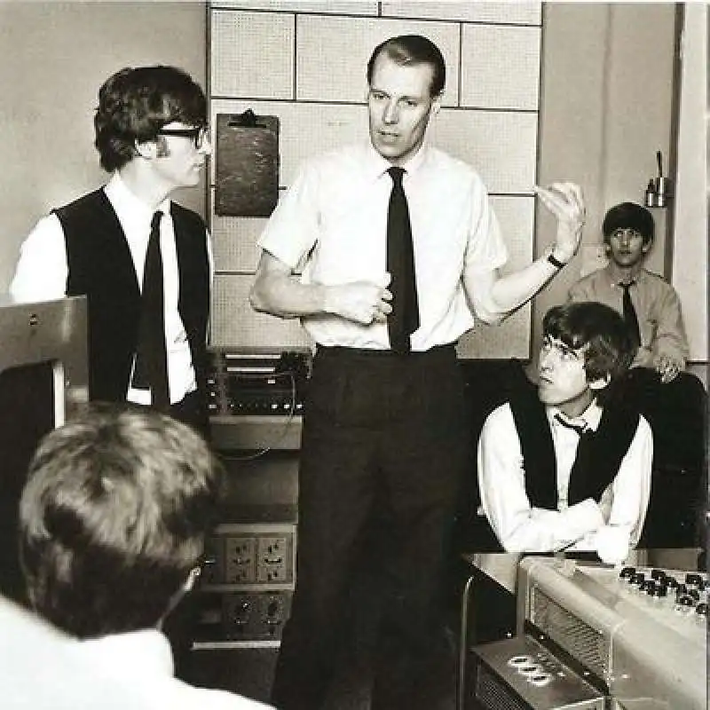 martin in studio con i beatles