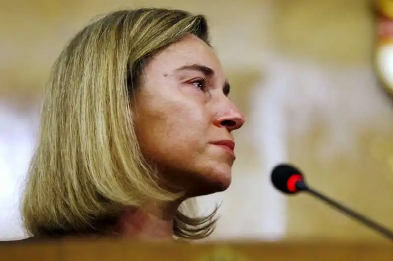 MOGHERINI IN LACRIME