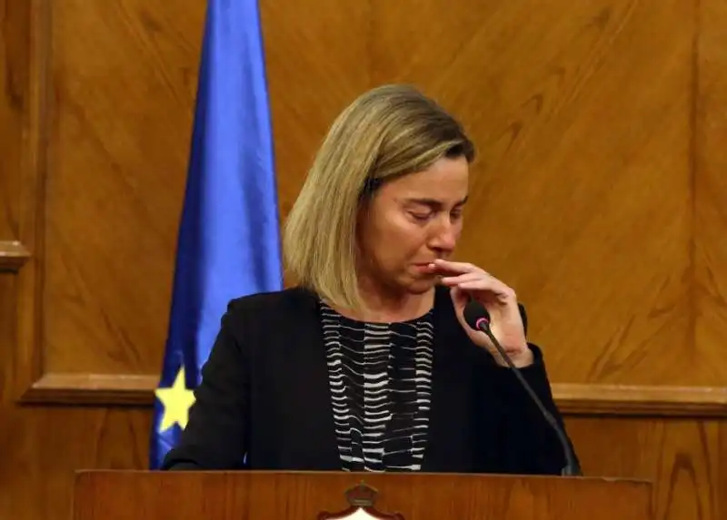 MOGHERINI IN LACRIME