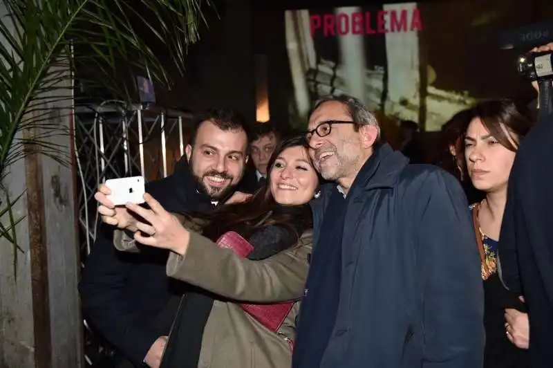 un selfie con roberto giachetti