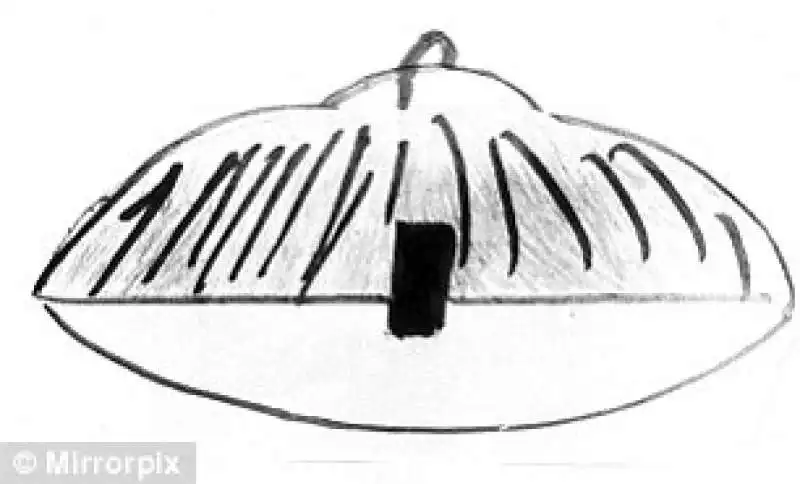 LA CLASSE CHE NEL 1977 AVVISTO UN UFO - I DISEGNI