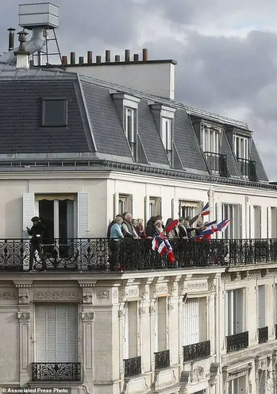 manifestazione pro fillon parigi  1