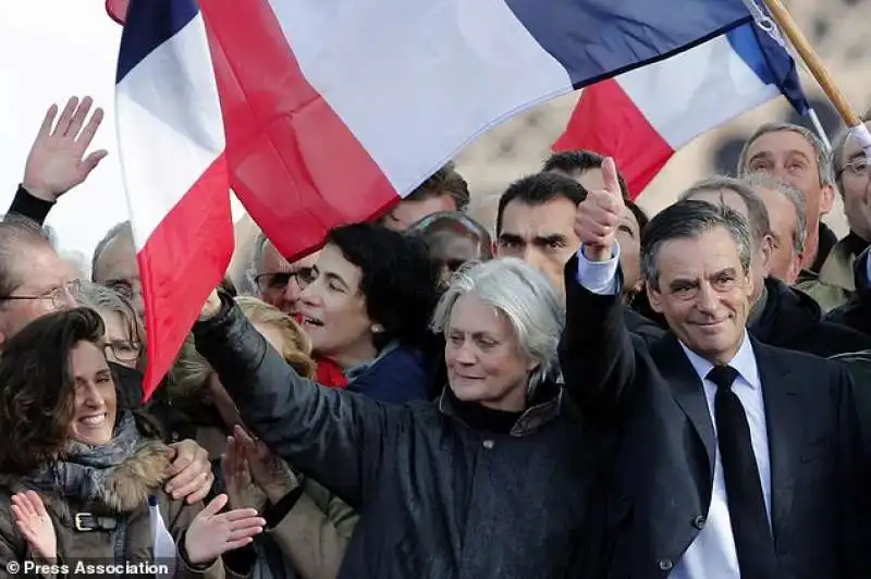 manifestazione pro fillon parigi  10