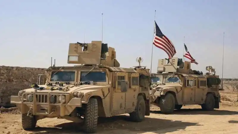 marines americani in siria