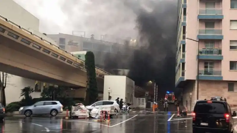 MONTECARLO RAPINA INCENDIO