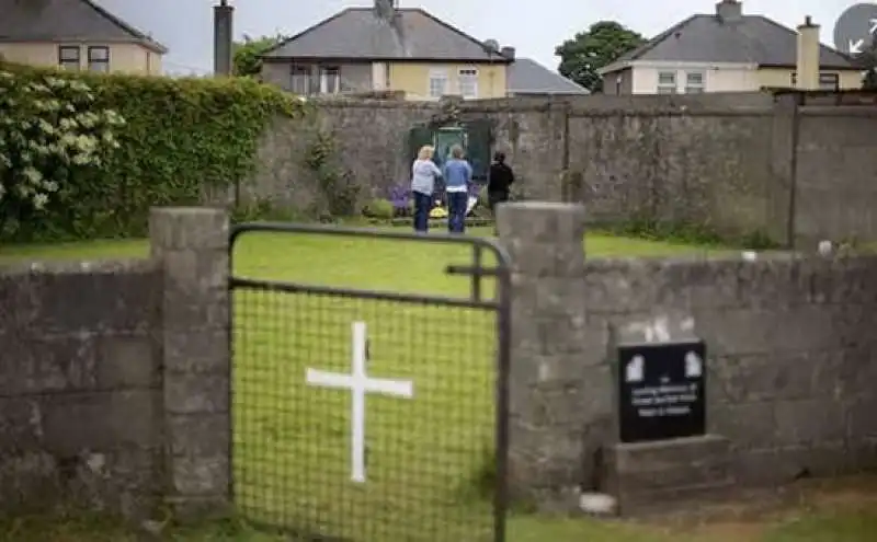 ORFANOTROFIO DI TUAM IN IRLANDA 