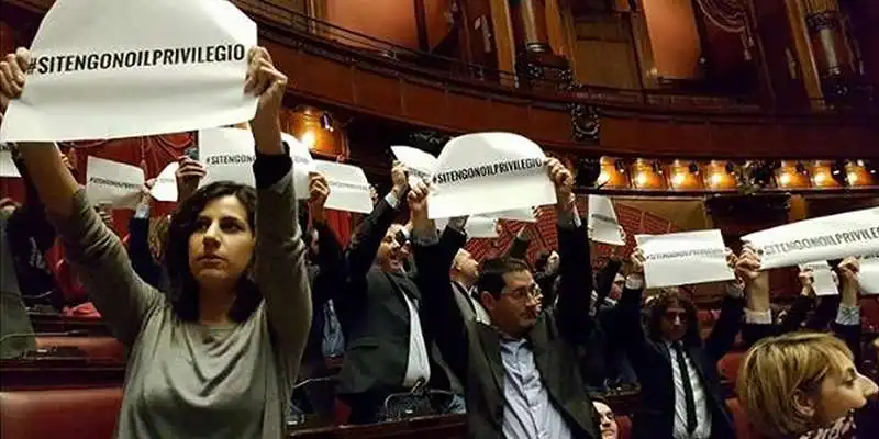 PROTESTE CAMERA M5S