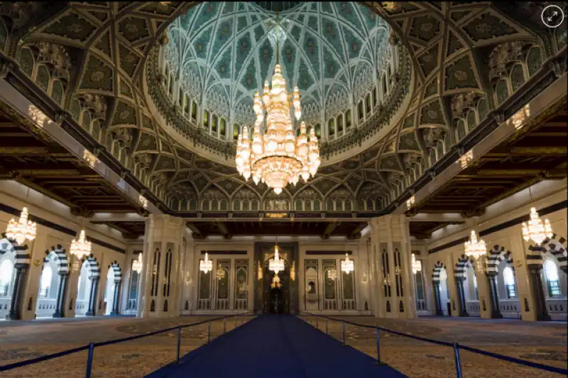 sultan qaboos grand mosque