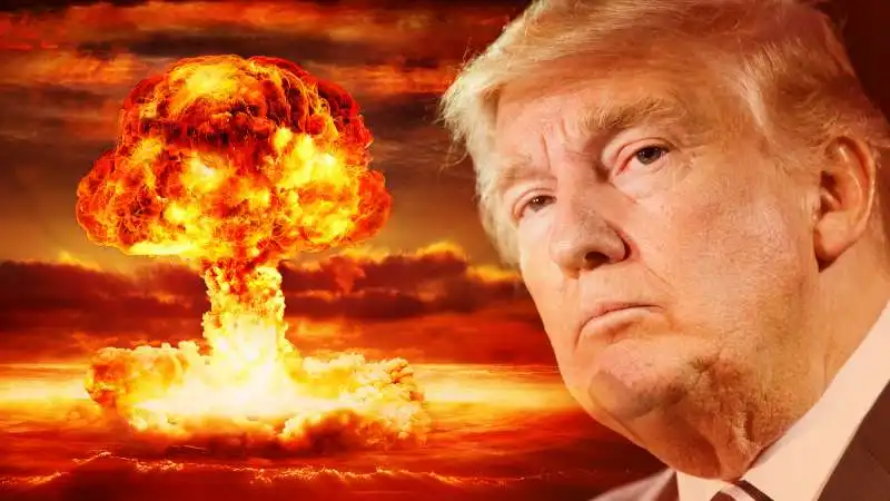 TRUMP E LA BOMBA ATOMICA