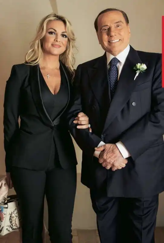 FRANCESCA PASCALE E SILVIO BERLUSCONI AL MATRIMONIO DI CATIA POLIDORI