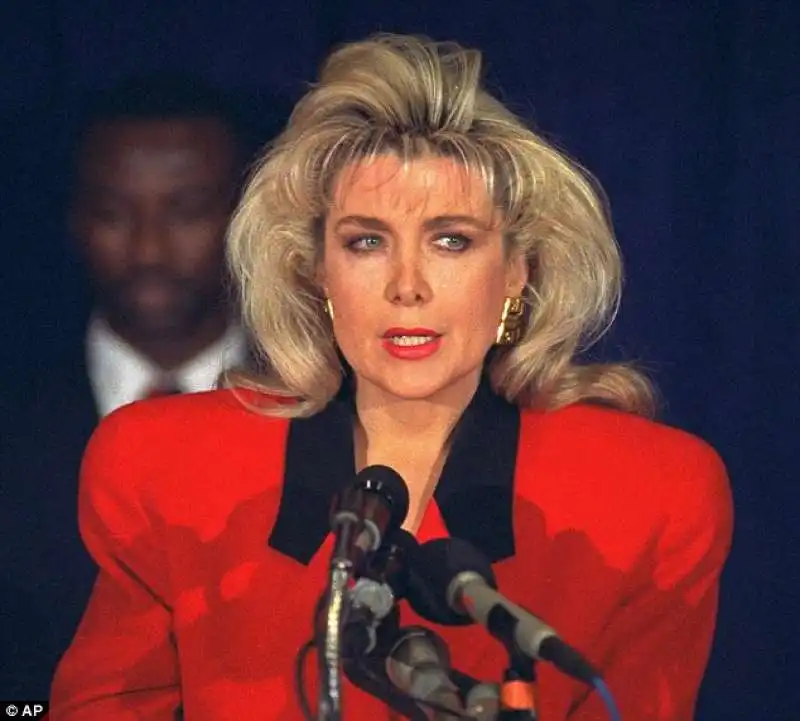 gennifer flowers