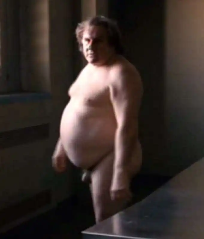 GERARD DEPARDIEU NUDO