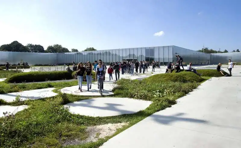 il  louvre di lens