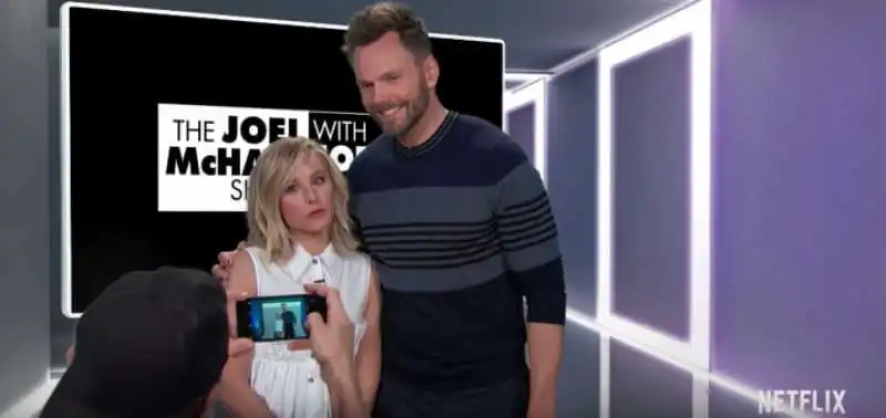 kristen bell e joel mchale 5