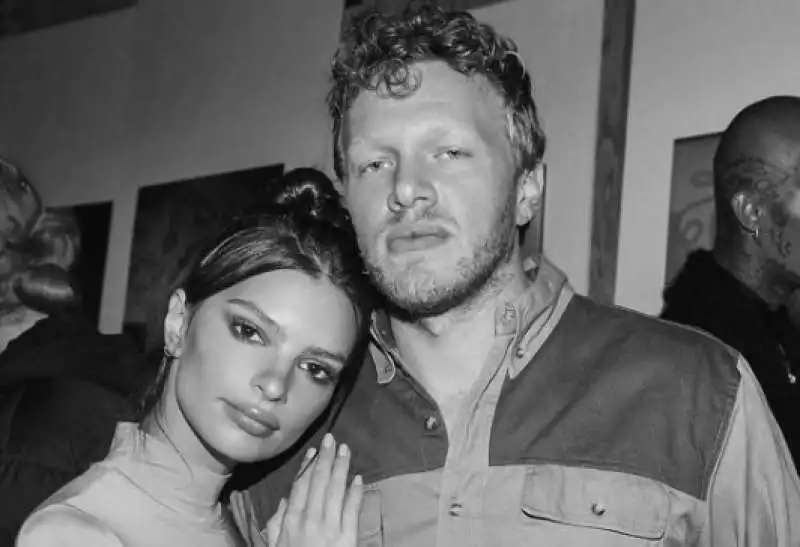 emily ratajkowski e sebastian bear mcclard  5