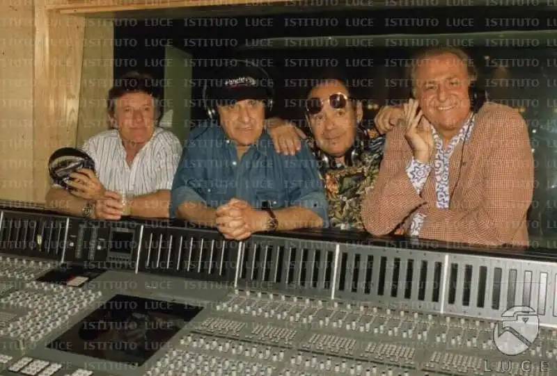 gianni boncompagni, mario marenco, giorgio bracardi e renzo arbore  1