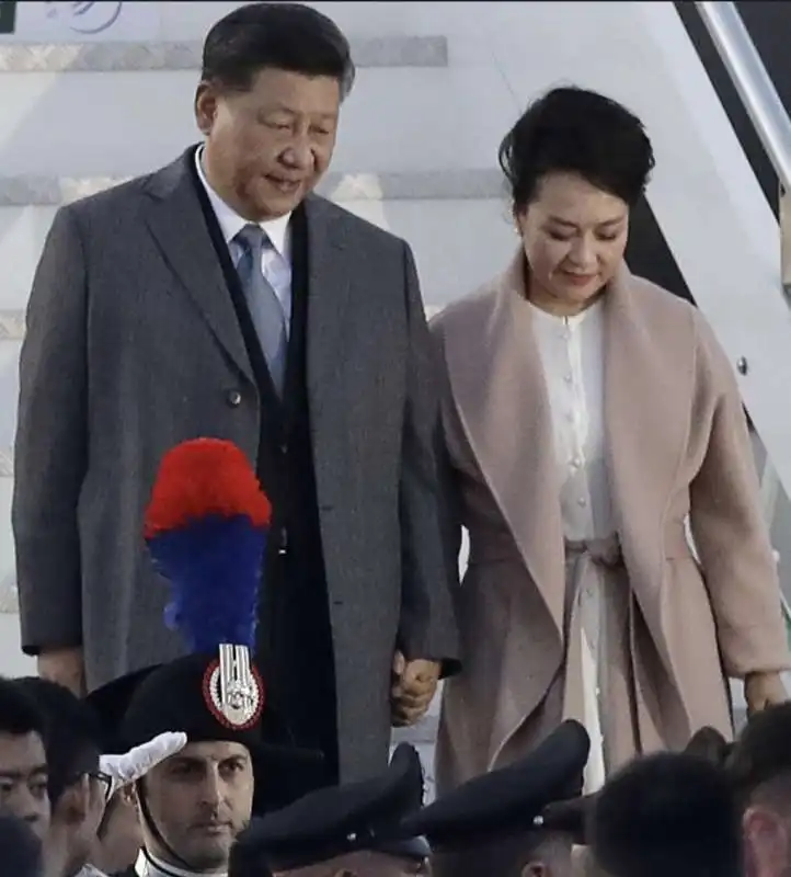 l'arrivo di xi jinping a roma fiumicino 5