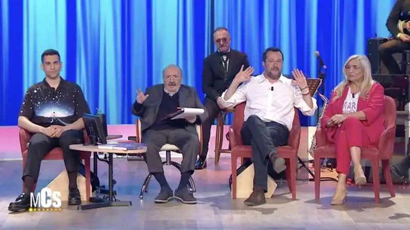 mahmood matteo salvini mara venier al maurizio costanzo show 17