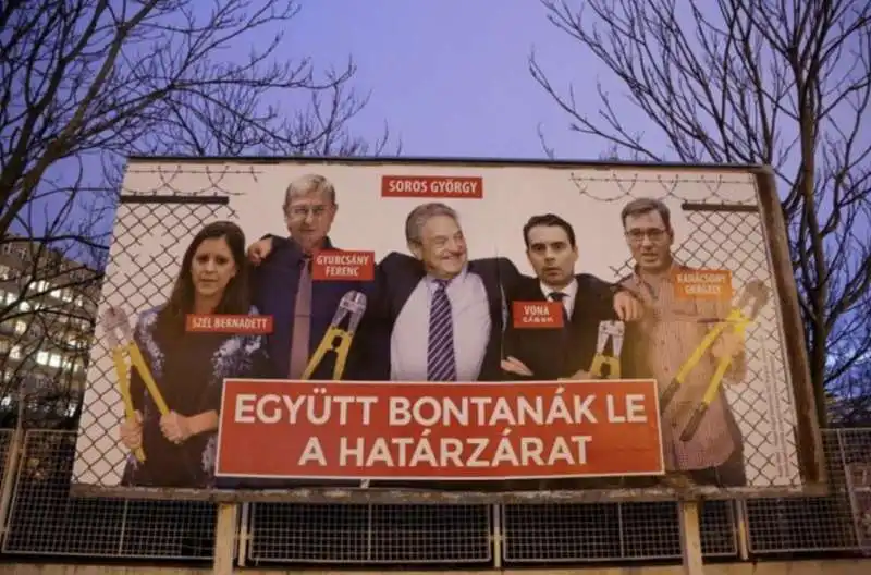 manifesti di orban contro soros e juncker  9