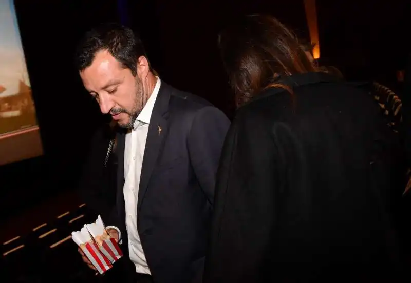 matteo salvini e francesca verdini all anteprima di dumbo foto di bacco (15)