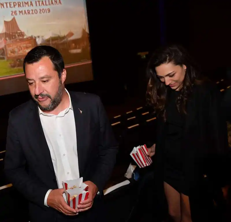 matteo salvini e francesca verdini all anteprima di dumbo foto di bacco (18)