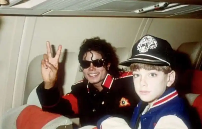 michael jackson e james safechuck  1