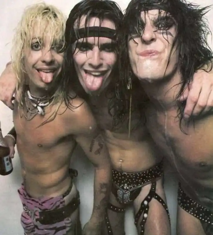 motley crue 4