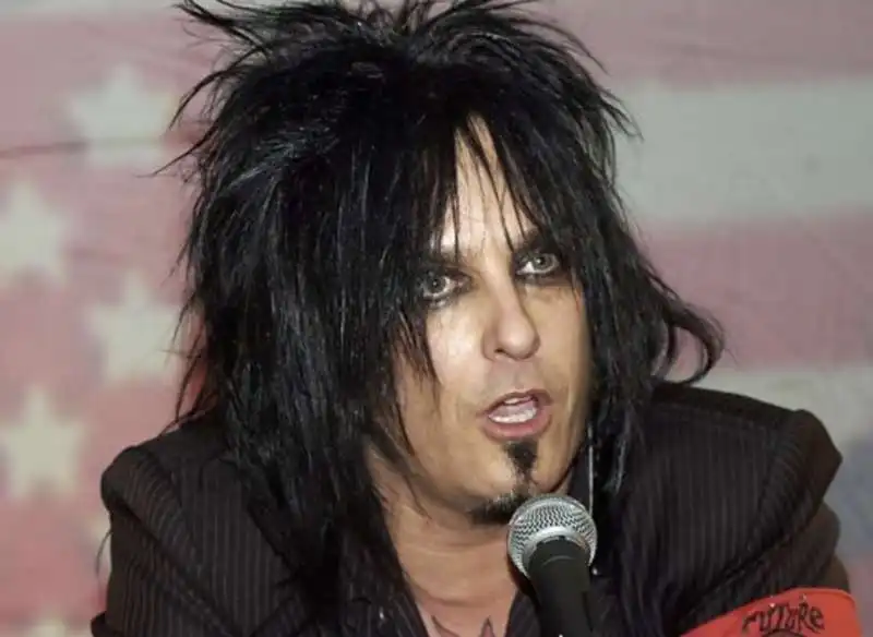 nikki sixx 4