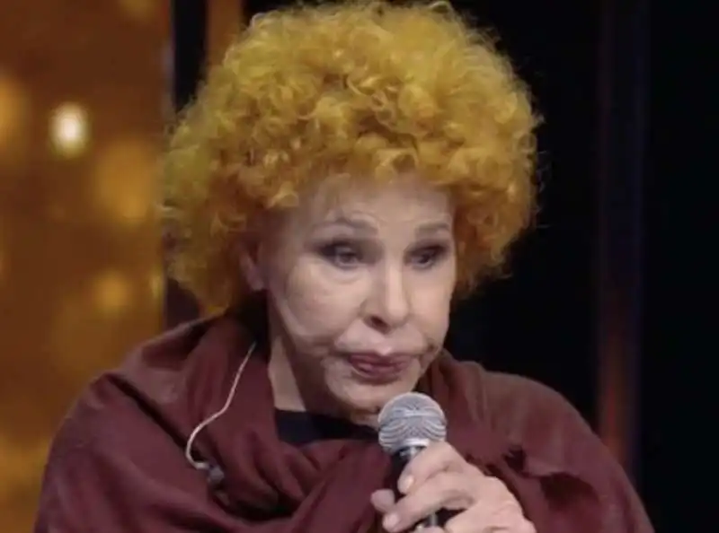 ornella vanoni si addormenta in diretta a ora o mai piu' 1