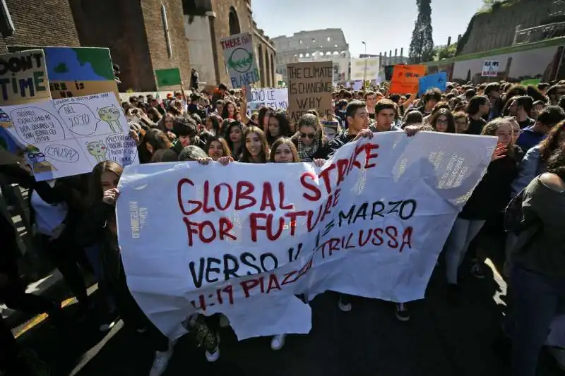 roma   corteo per l'ambiente   fridaysforfuture 11