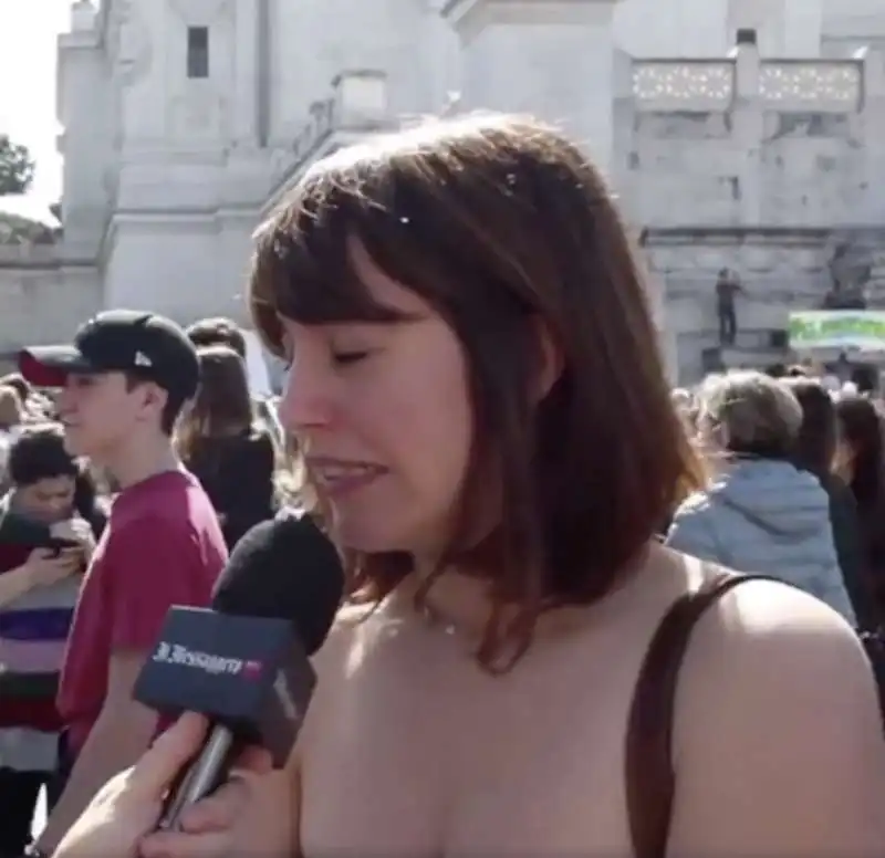 studenti alla manifestazione friday for future a roma 1