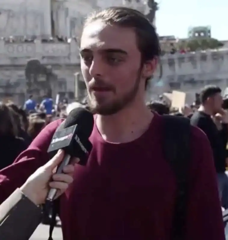 studenti alla manifestazione friday for future a roma 18