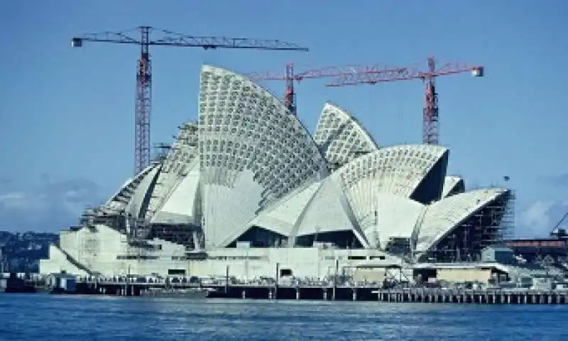 sydney opera house 