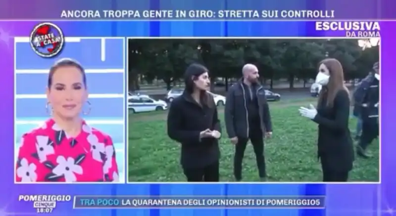 a pomeriggio cinque arriva 'casualmente' virginia raggi 1