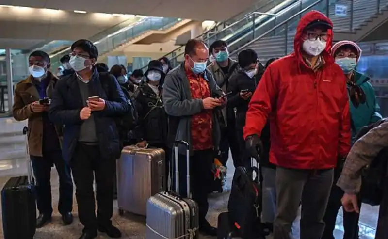 arrivi alla stazione di wuhan 1