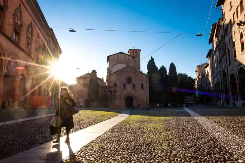 coronavirus, bologna deserta nel secondo giorno di quarantena 5