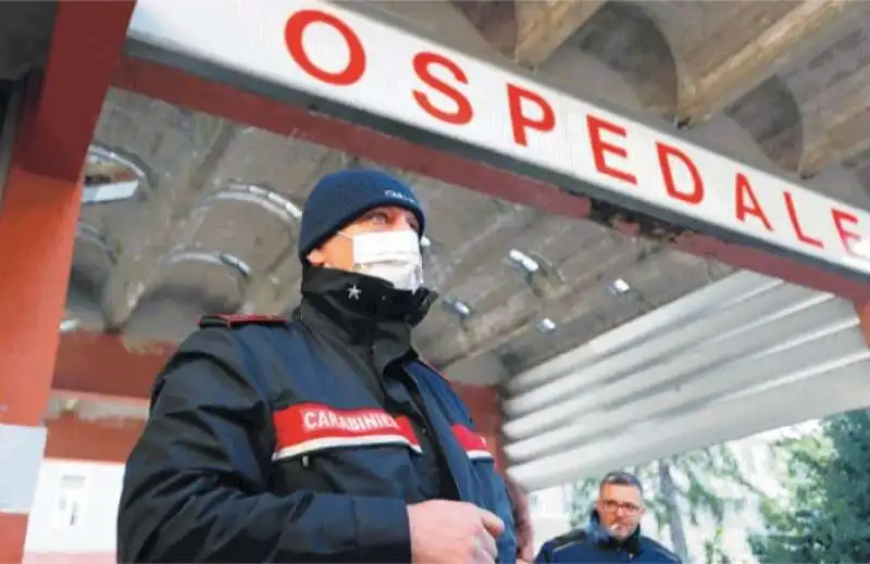 CORONAVIRUS - CARABINIERI IN OSPEDALE