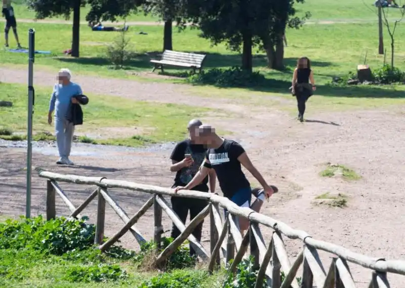 coronavirus, parco della caffarella di roma 11