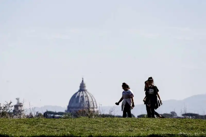 coronavirus, roma nel secondo giorno di quarantena 13