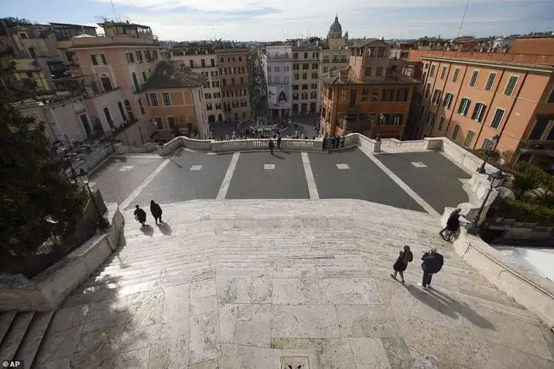 emergenza coronavirus   roma deserta