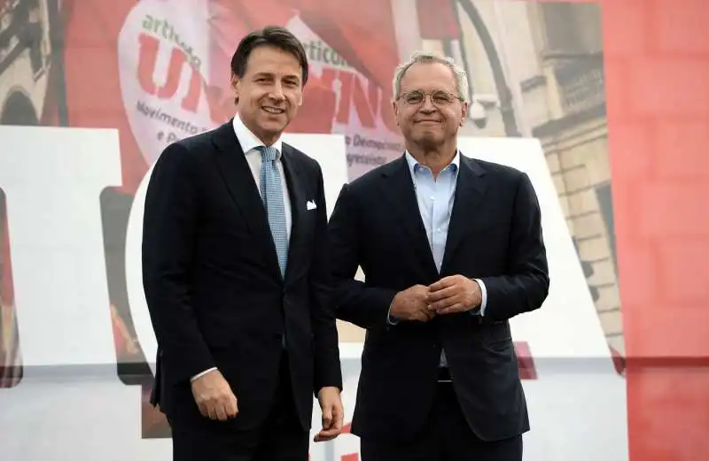 GIUSEPPE CONTE ENRICO MENTANA