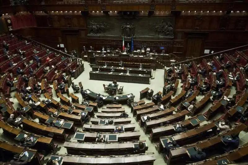 il parlamento ai tempi del coronavirus 5