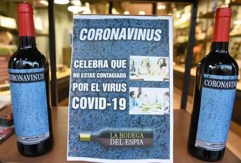 in vendita a madrid bottiglie di vino coronavinus 3