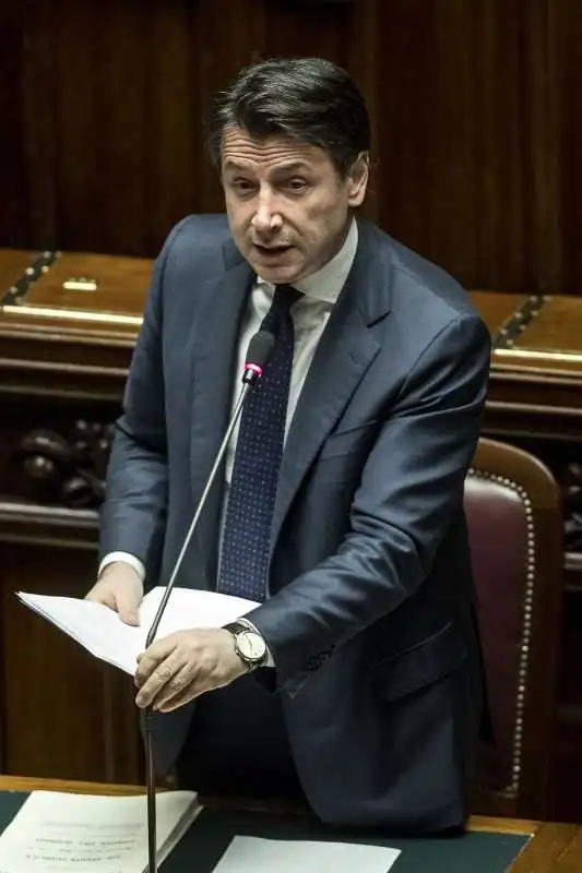 informativa di giuseppe conte sull'emergenza coronavirus