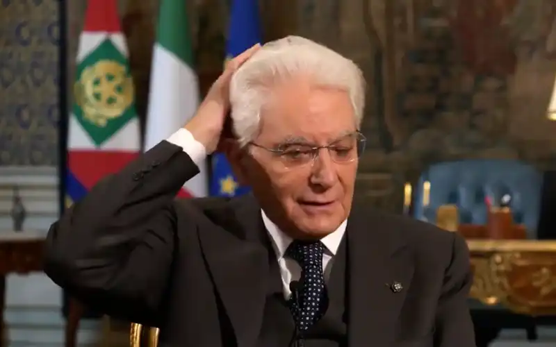 MATTARELLA FUORIONDA