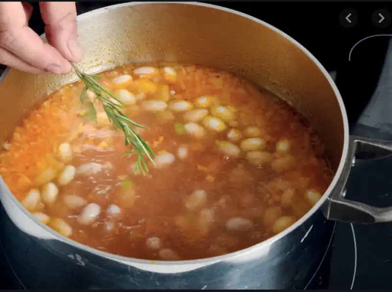 PASTA E FAGIOLI