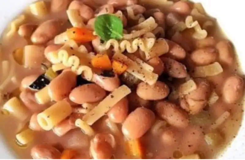 PASTA E FAGIOLI