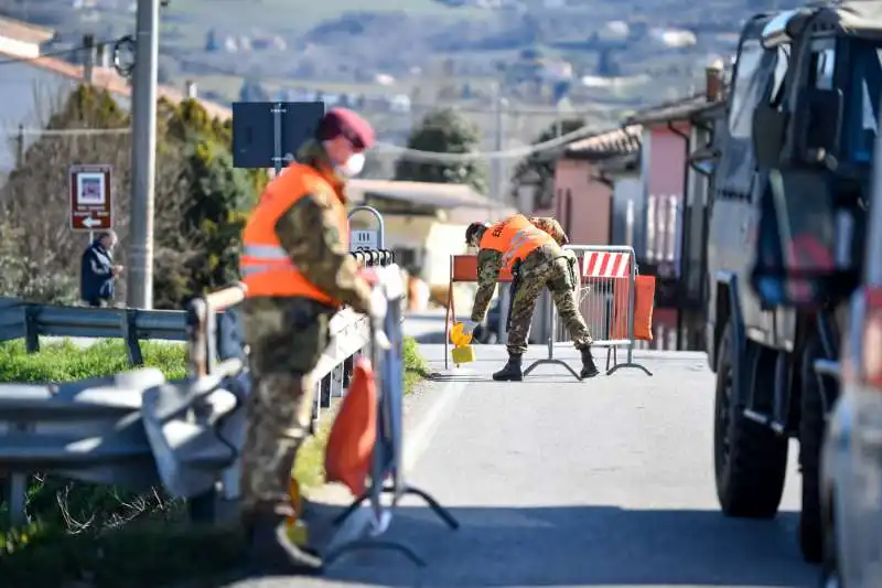 quarantena e posti di blocco a vo' euganeo 6