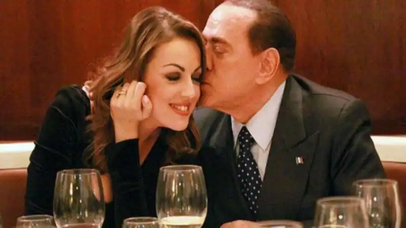 SILVIO BERLUSCONI FRANCESCA PASCALE