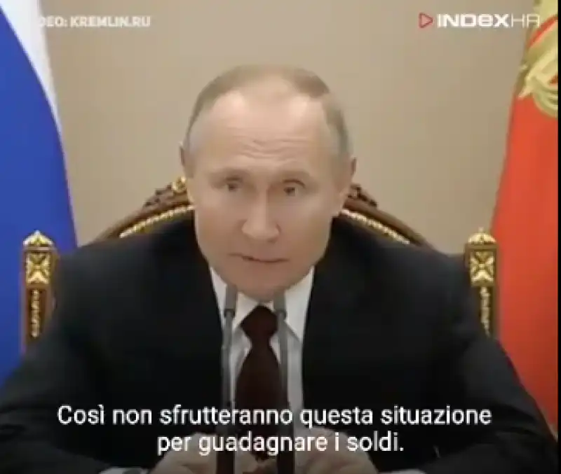 vladimir putin vuole chiudere le farmacie che fanno la cresta sulle mascherine 6